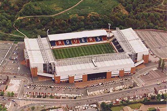 estadio Ewood Park