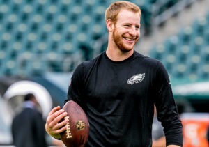 Jogo a jogo, Carson Wentz vai conquistando até os mais chamuscados com entusiasmos anteriores. A maturidade faz a diferença.