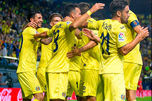 Submarino Amarelo afunda Celta de Vigo por 5-0.