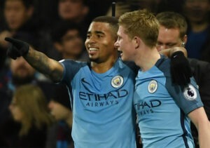 Gabriel estreou-se a marcar pelo Manchester City mas já antes tinha servido De Bruyne para o primeiro golo.