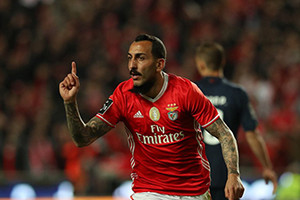 Com 9 golos marcados na Taça de Portugal, Mitroglou é o melhor marcador da prova.