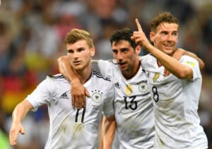 Leon Goretzka superou as provas de iniciação e passa a ser uma alternativa a ter em conta para o meio-campo germânico na Rússia.