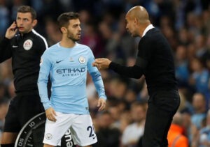 Guardiola que chegou a agradecer publicamente à direção do City terem contratado um jogador com a inteligência futebolística de Bernardo.