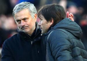 A derrota em Old Trafford empurrou o Chelsea para o quinto posto, em vésperas de ir ao Etihad.