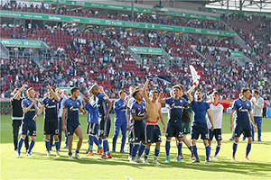 Schalke festeja o 2º lugar e o regresso à Champions.