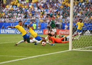 A Canarinha e Neymar vêm ambos em crescendo e já cheira a hexa.