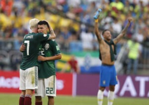 Os jogadores mexicanos deram tudo mas não evitaram a eliminação frente ao Brasil.