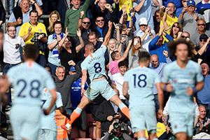 Primeiro golo de Ross Barkley com a camisola dos Blues.